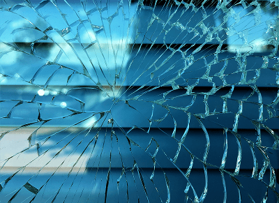 إستبدال الزجاج الأمامى